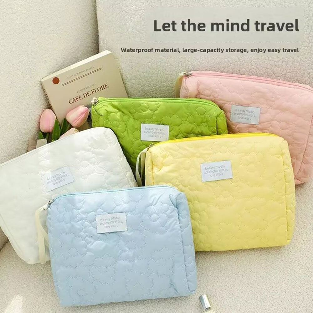 Cosmetic Bags - Tas Rias Wanita Pola Bunga Baru